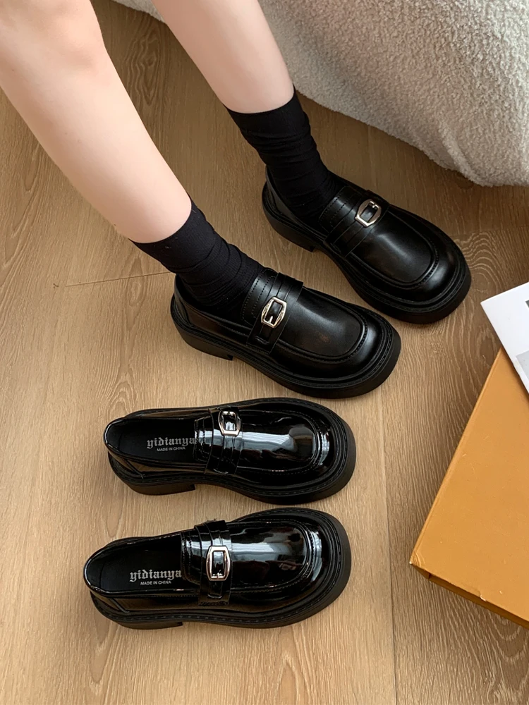 Chaussures à Enfiler de Style Britannique pour Femme, Mocassins Plats Noirs avec Sabots en Fourrure, à Plateforme