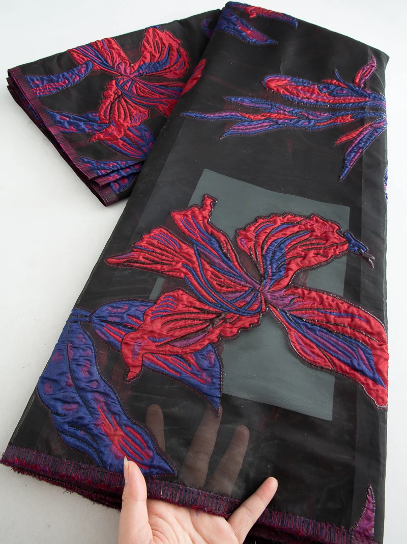 Luxury 2025 High Quality French Jacquard Brocade Lace Fabric Nigeria Gilding Lace Fabric for Women Party Wedding Dresses TY4614