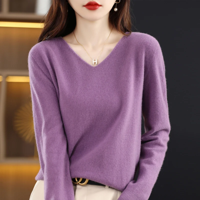 100% Australian wool V-neck women\'s sweater comfortable, soft and solid color one long sleeve sweater 201