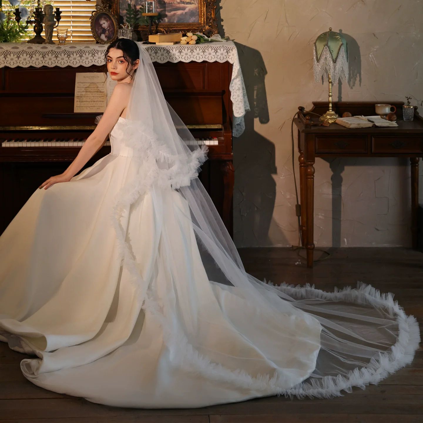 Mingli Tengda Double-Layer Face-Covering Long-Train Bridal Veil with Ultra-Ethereal Ruffled Edge, Ideal for Outdoor Wedding Cer
