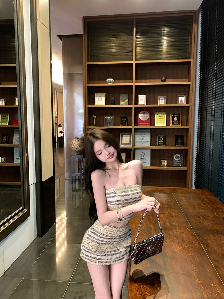 ハイウエストストライプクロップトップとオルトスカートセット レディースファッション エレガント 秋の新作 ツーピーススーツ