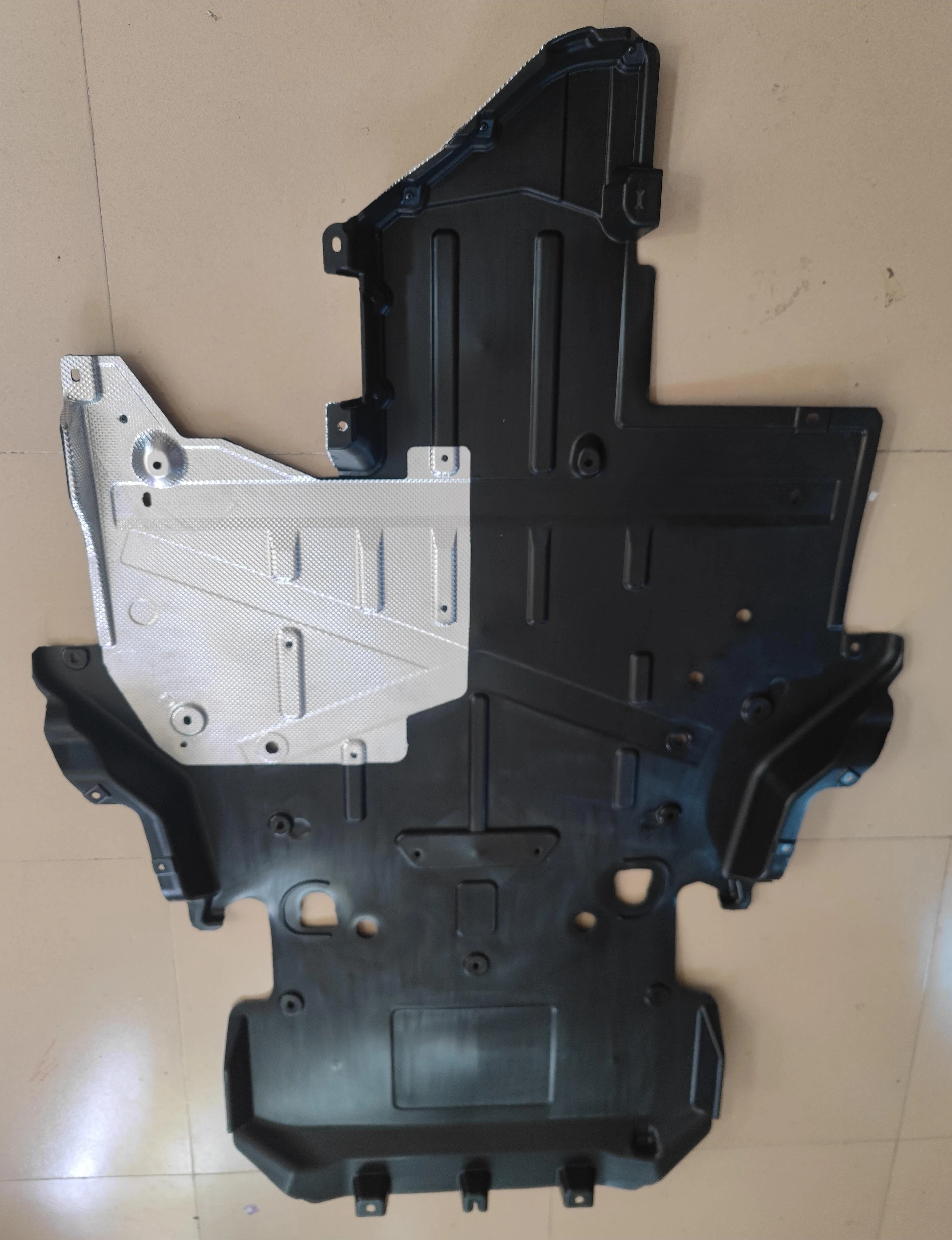 For Range rover Velar 2017- for Jaguar F-pace 2017-  2.0L Engine Low Shield LR185911 LR154398  T4A43987 T4A36025  Plate cover