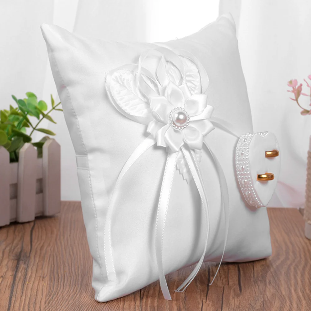 

1Pcs White Ring Pillow Stylish Imitation Camellia Decoration Comfortable Fabric Perfect Wedding Ceremony Ring Holder Accessory