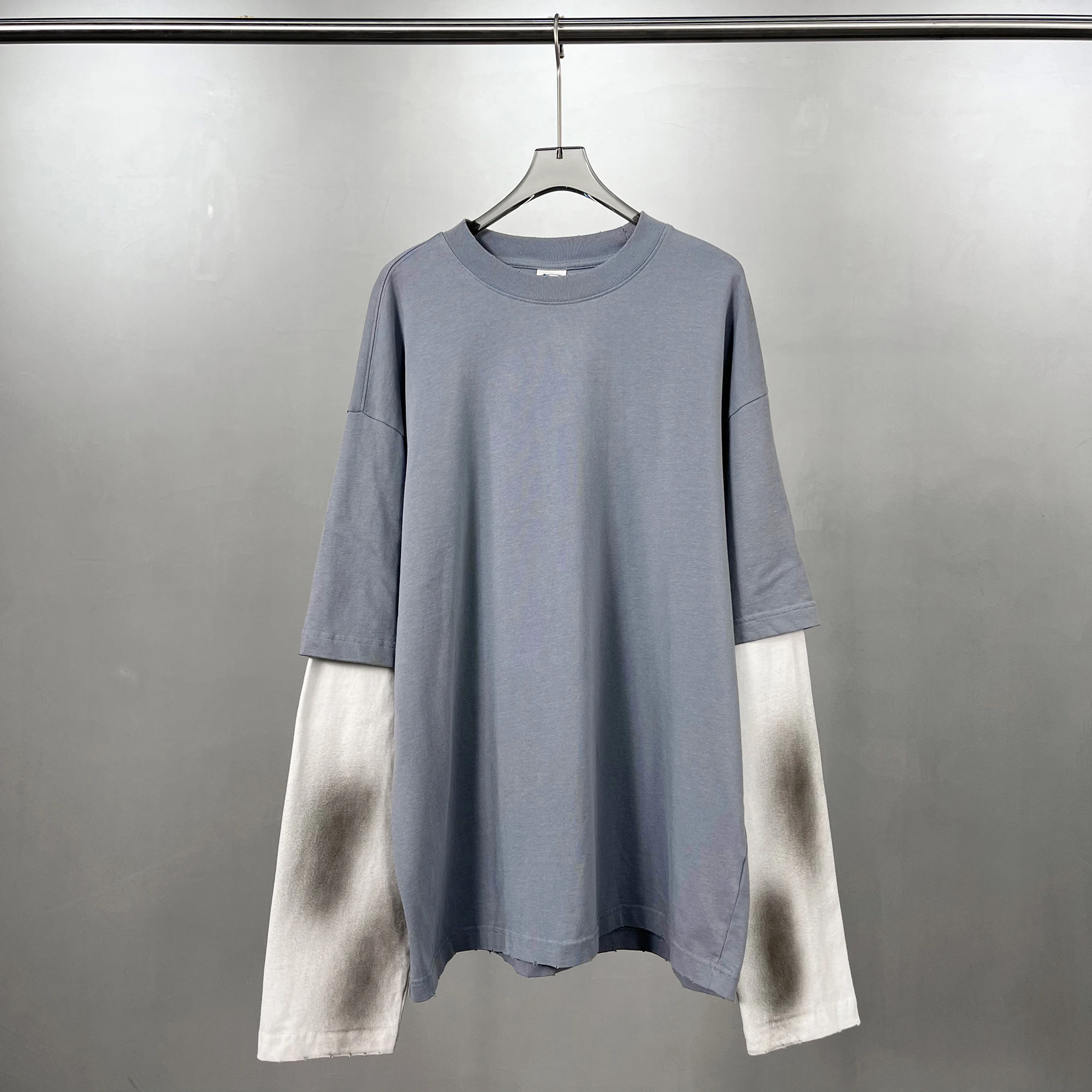 2025 Autumn/Winter Spray Painting Coloblocked Cotton Long Sleeved T-shirt Oversized Crew Neck Patchwork Fake Two-Piece Tshirt