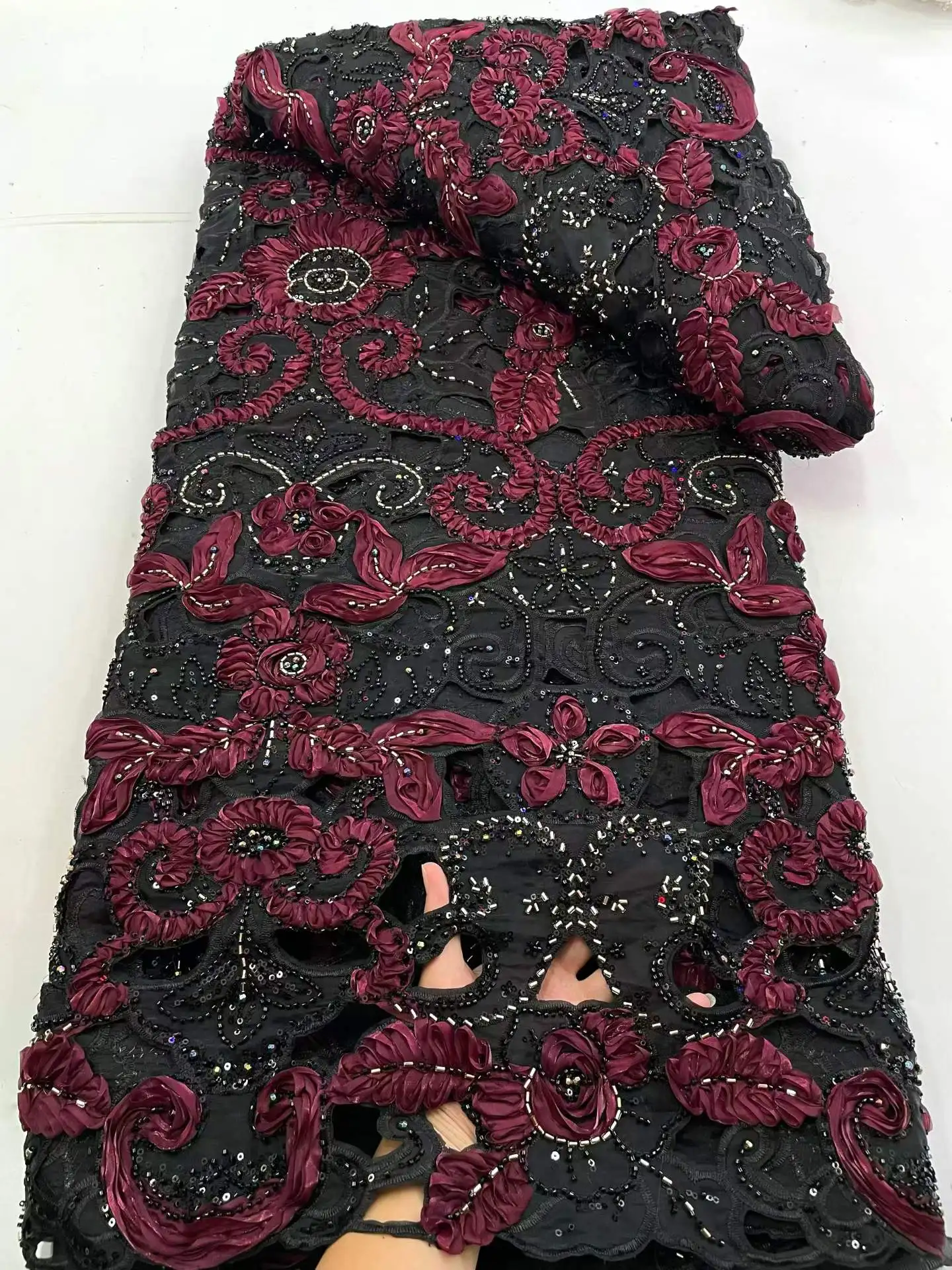 Wholesale African Glass Gauze Plate With Embroidered Beaded Tube Lace Fabric 2026 High Quality Nigerian Lace Fabrics For Wedding
