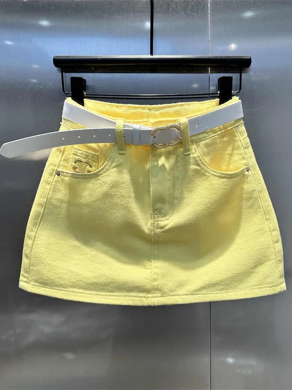 High Waist Slimming Yellow Denim  Skirt Women's Summer New Style Comfortable Fit A-Line Skirt with Zipper Polyester Fiber