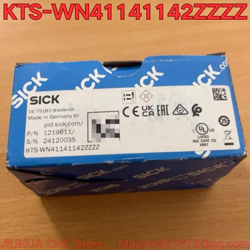 New KTS-WN41141142ZZZZ color mark sensor
