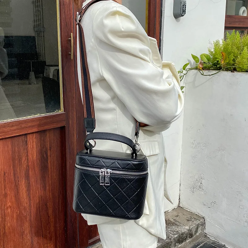 

New Female Small Square Bag Leisure Lady Fashion Crossbody Bags Versatile Shoulder Bags Black Diamond Pattern Trend Handheld Bag