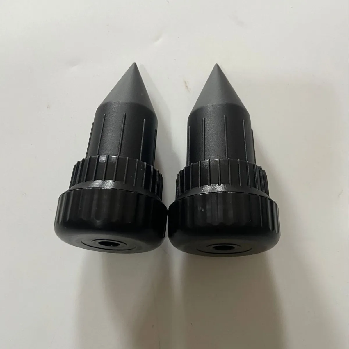 

Realistic Garden Key Hider Watering Nozzle Shape Design Plastic Key Storage Device Durable Safe Hide Key Box For Outdoor Garden