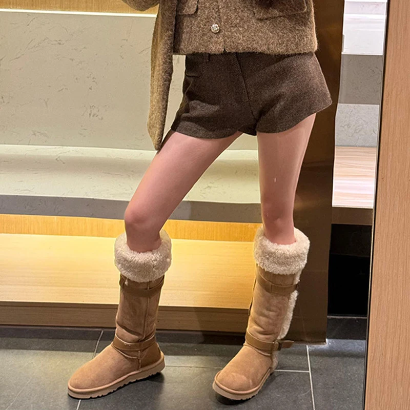 موضة شتاء جديد دافئ البقرة المدبوغ الفراء الثلوج الأحذية النسائية البني شقة لينة حذاء برقبة للركبة الفاخرة مصمم جولة تو أحذية مريحة #2