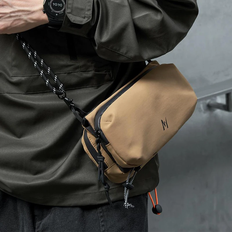 حقيبة ساعي البريد للرجال بسيطة وخفيفة الوزن ومقاومة للماء وحقيبة الهاتف المحمول لتسلق الجبال في الهواء الطلق وسحاب حقيبة زجاجات المياه