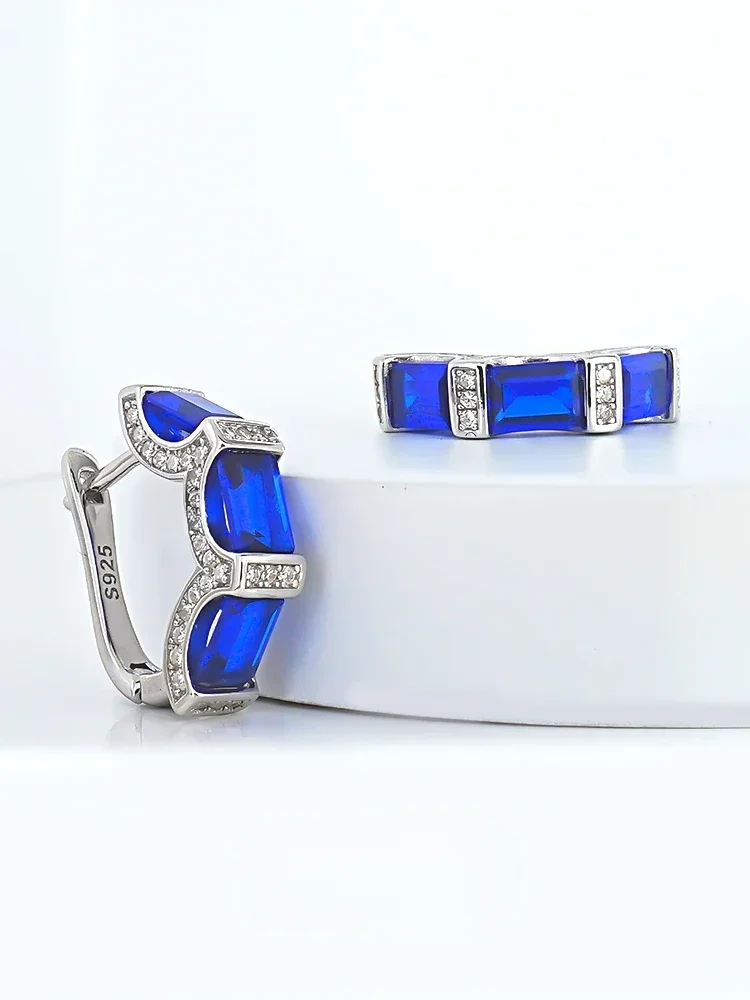 New Artificial Sapphire S925 Silver Earrings Inlaid with Jewelry Light Luxury Earrings Fashion Retro Wedding Jewelry