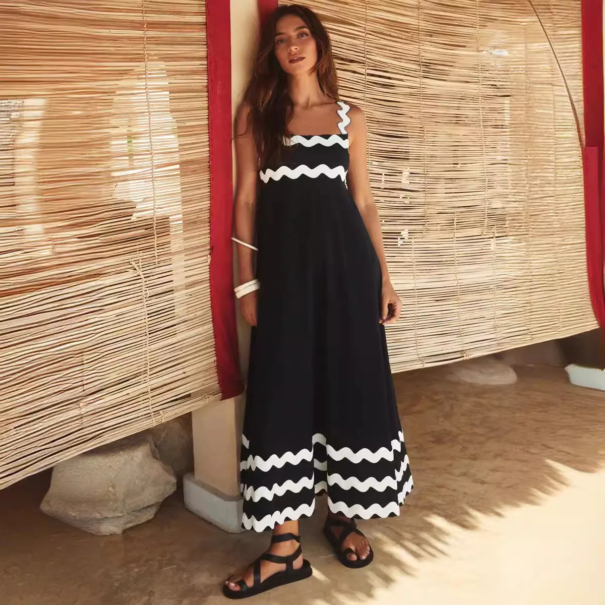 2024 Spring/Summer New Long Dress Ladies High-end Fashion Beach Dress Off-shoulder Hollow Design Printed Long Dress Translation