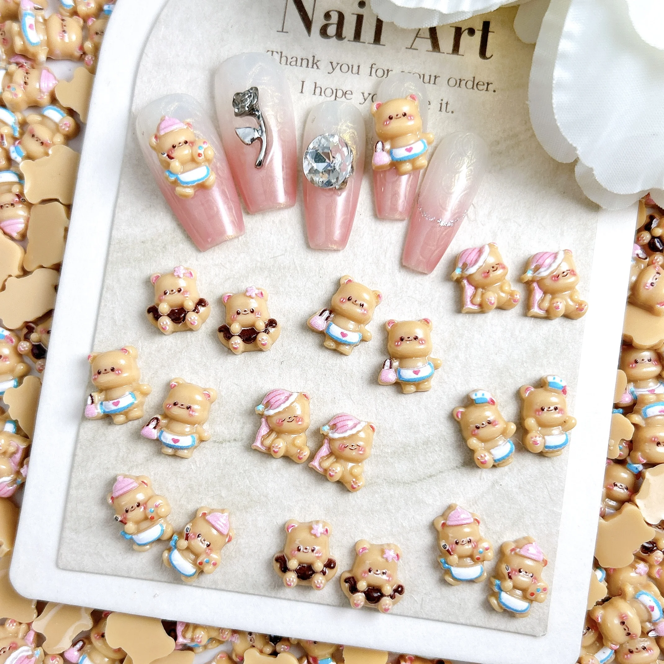 20PCS Kawaii Lustige Maler Bär Harz Nail art Dekorationen Leuchtende Chef Einkaufen Braun Bär Nagel Charms für DIY haar Clip Nägel