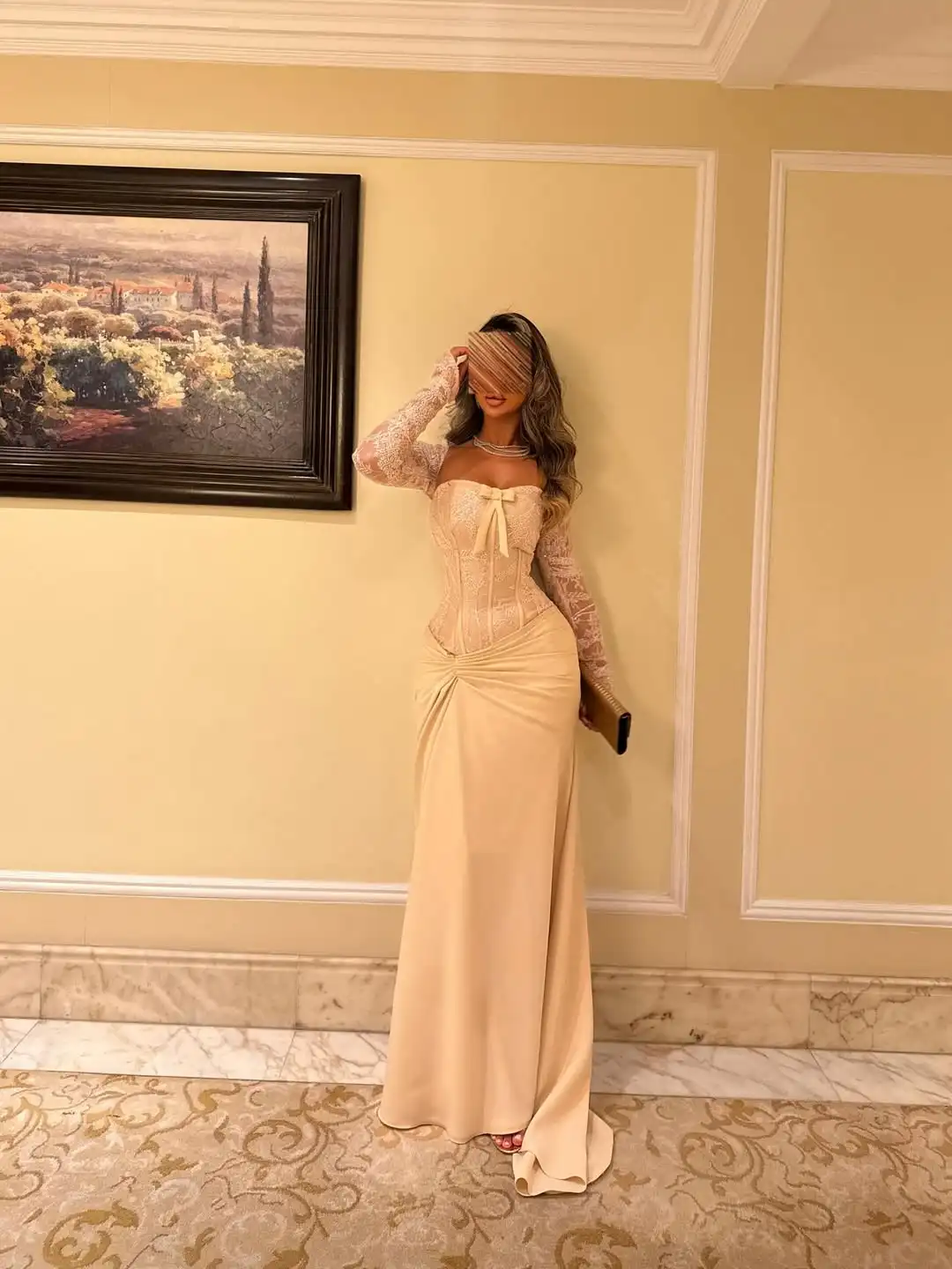 تصميم جديد مثير الحبيب القوس التطريز الدانتيل الوهم هيكل السمكة مساء اللباس كامل الأكمام مطوي حورية البحر حزب اللباس الرسمي