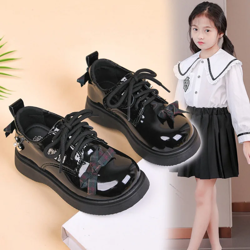 Fashion Bow Thick Soled Patent Leather Princess Shoes Children Girls British style small leather shoes for perform 4-12 years