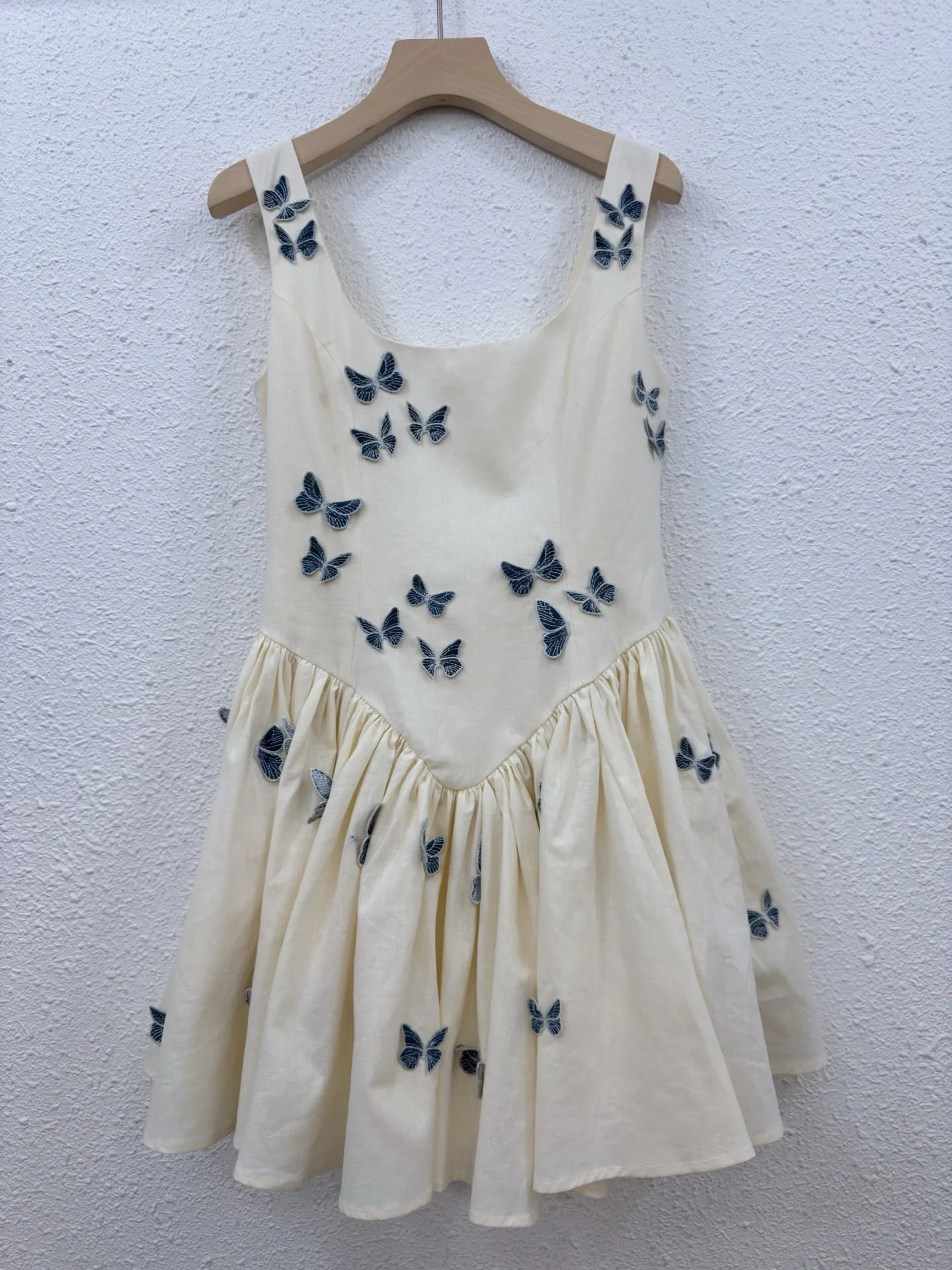 

Elegant Butterfly Embroidered Linen Mini Dress Women High Waist Pleated Sleeveless A-Line Dress Summer Cocktail Party Dress