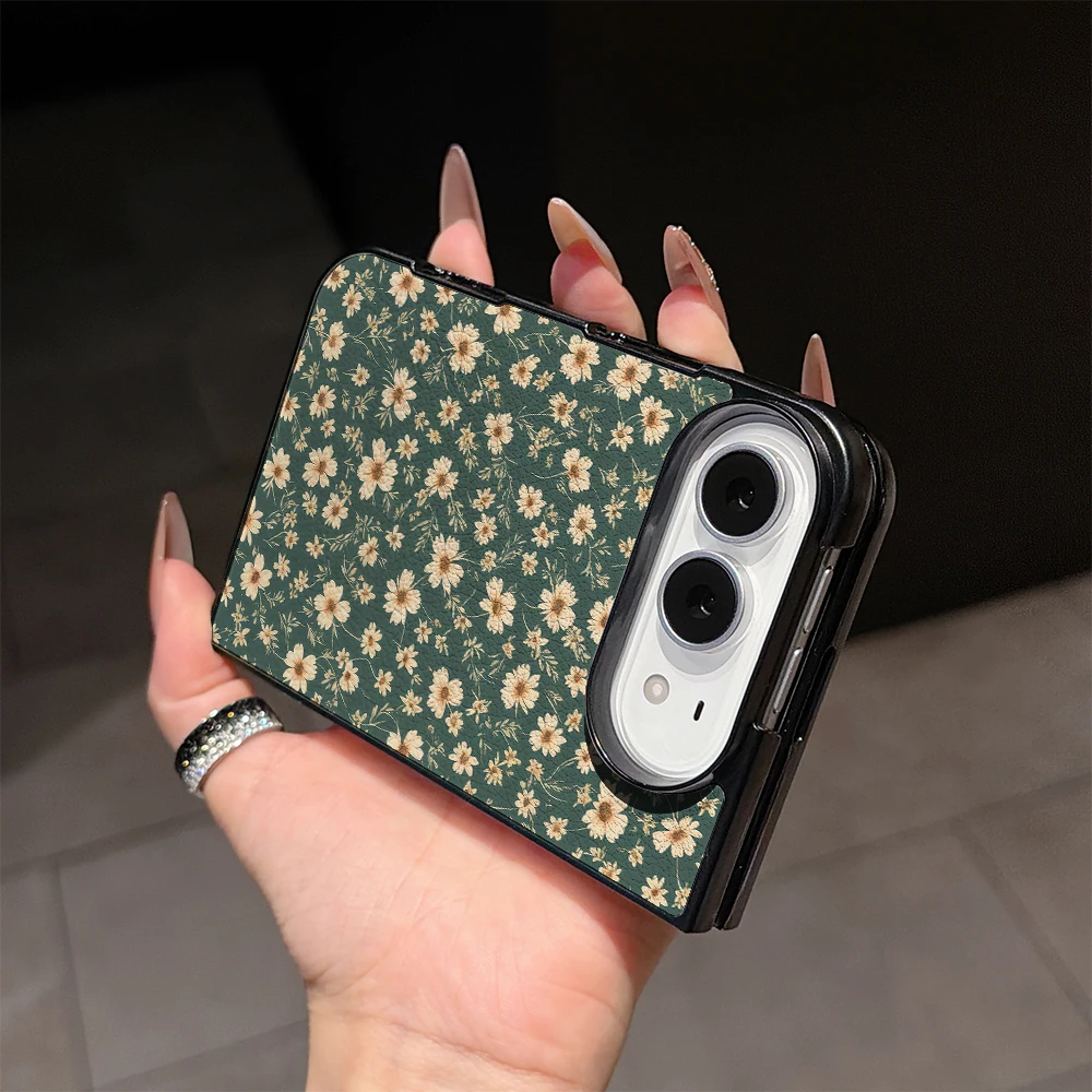 Pirve Small green flower patte - огляд і ціна Phone Cases Green