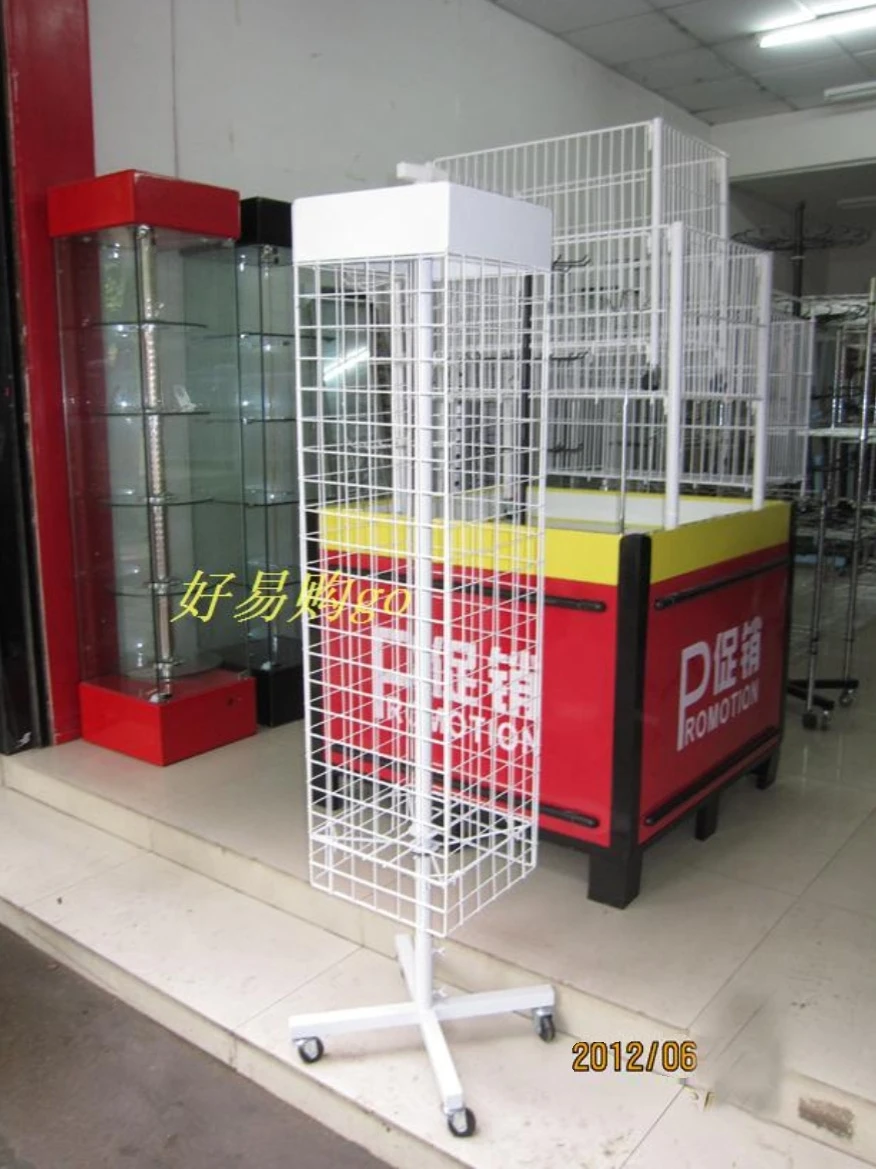 Wire mesh display rack with movable and rotating accessories, storage of socks and gloves on all sides