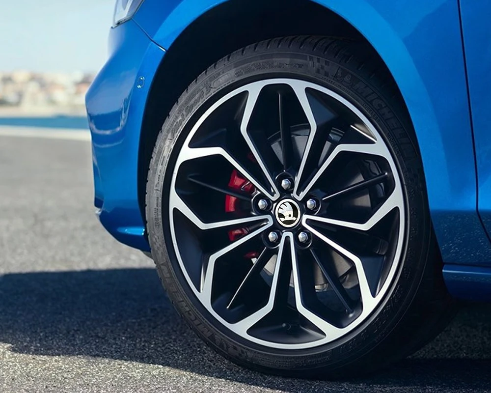 4 Stück 56MM Auto Aluminium Logo Radnabenkappen Aufkleber für Skoda Octavia A5 3 2 VRS Vision Kodiaq Rapid Fabia VII Superb RS – Detail 7