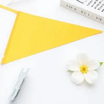 

1Set Bicycle Safety Flag Durable Waterproof Triangular Bike Warning Flag High Visibility Portable Cycling Accessory for Urban