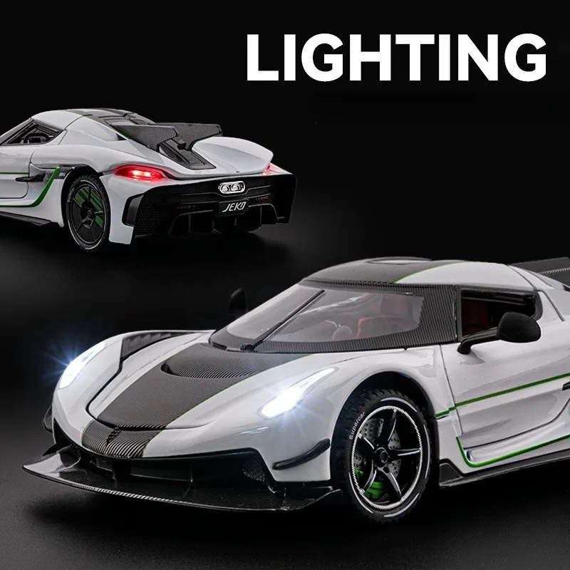 1:24 Jesko Super Sports Car Alloy Car Model Ornaments for Children Boys Toys Pullback Light Simulation Model Diecast Toy Vehicle