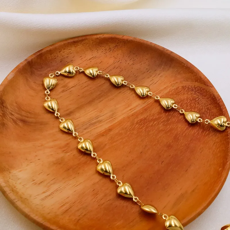 

Новое ожерелье из титановой стали с подвеской в виде сердца для женщин, летняя новинка, цепочка на ключицу, ювелирные изделия из нержавеющей стали, оптовая продажа