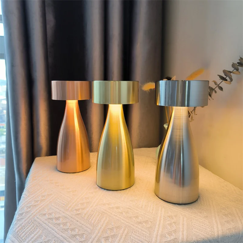 

Flat top vase decorative dining room table lamp wireless charging metal charging portable lamp decorative table lamp