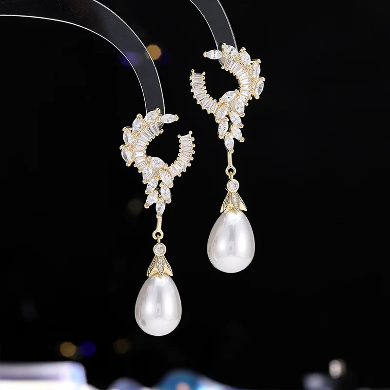 

Luxury Princess Palace Pearl Earrings High-end exquisite s925 Silver Needle Dinner Joker Earrings LYC005
