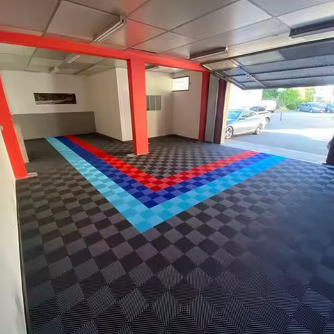 400X400X18mm Anti Slip Garage Floor Tiles Interlocking Plastic Floor Tiles Deck Mat For Car Parking Wokshop