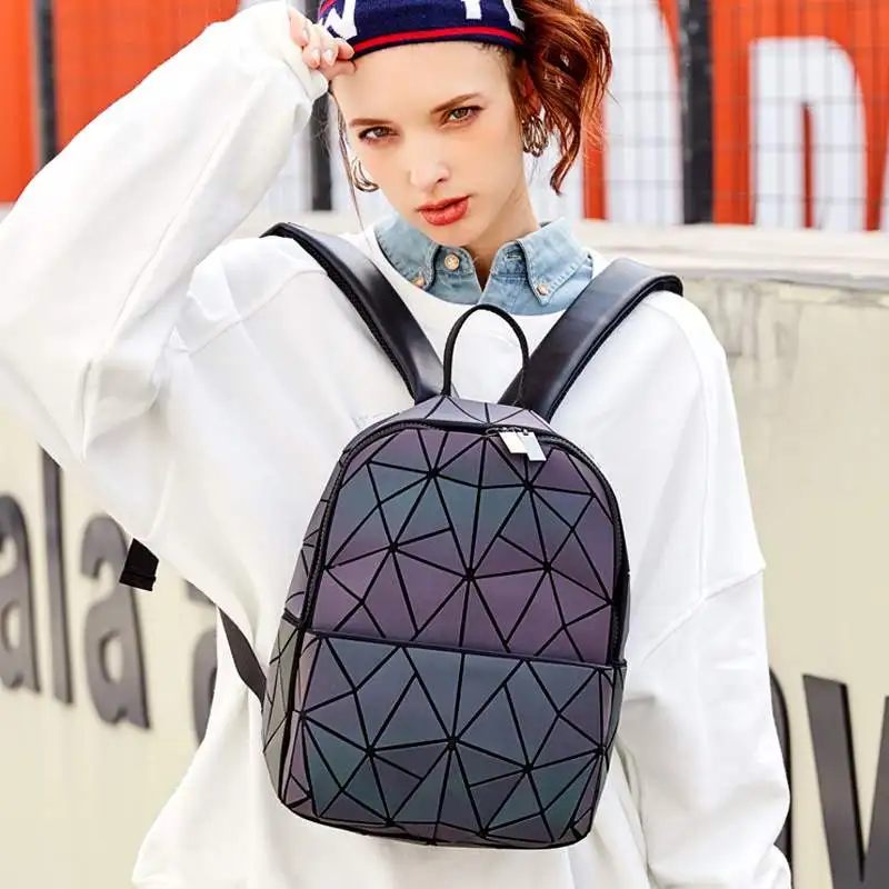 fashionable-korean-style-summer-new-leisure-luminous-diamond-grid-backpack-casual-dual-shoulder-bag-geometric-pattern-backpack