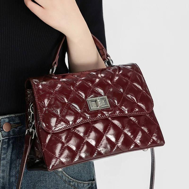 

Women Oil Wax Cowhide Crossbody bags Genuine Cow Leather Phone Bag Portable Underarm Bag for Casual Commuter Women Fashion Gift