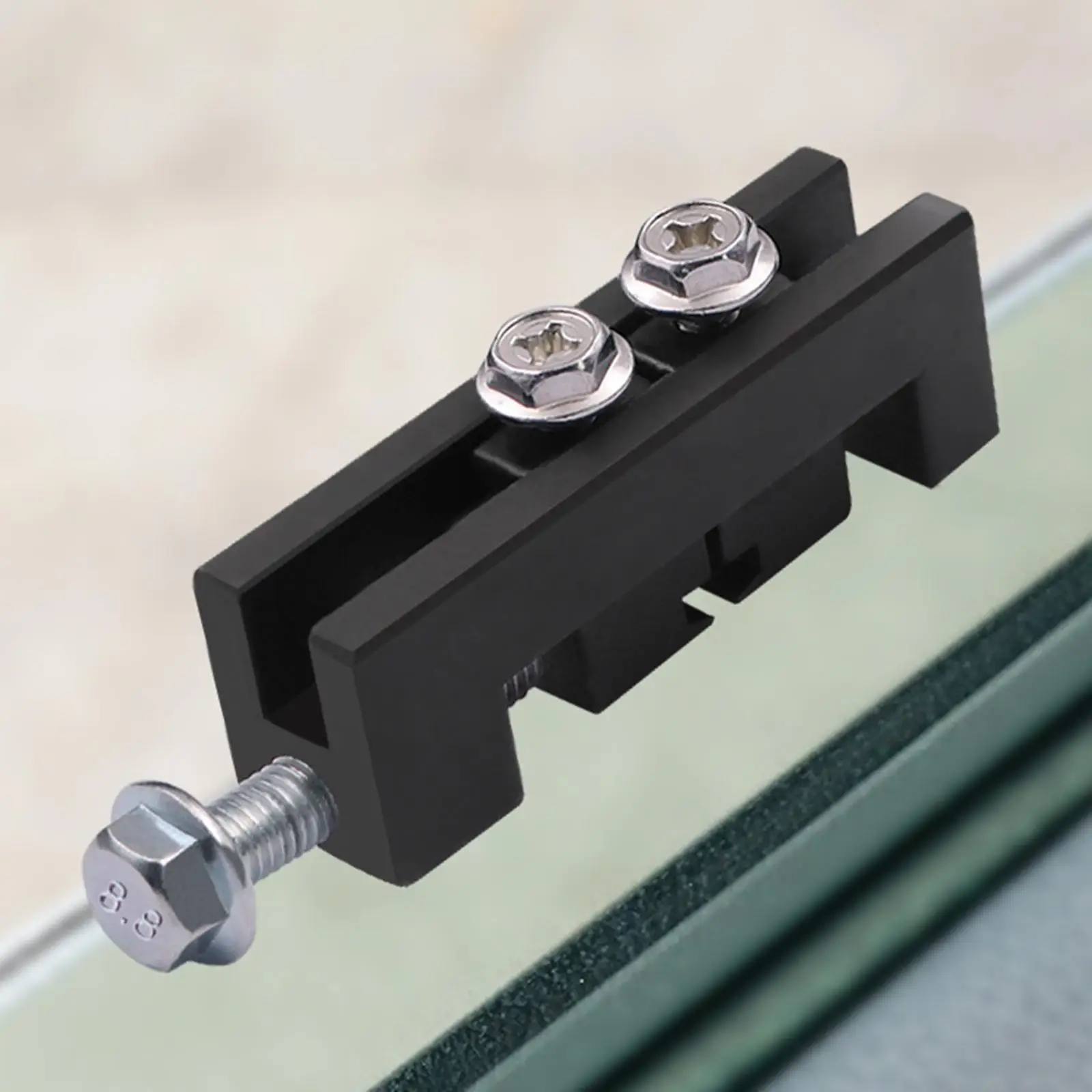 Single Ear Hose Cla…