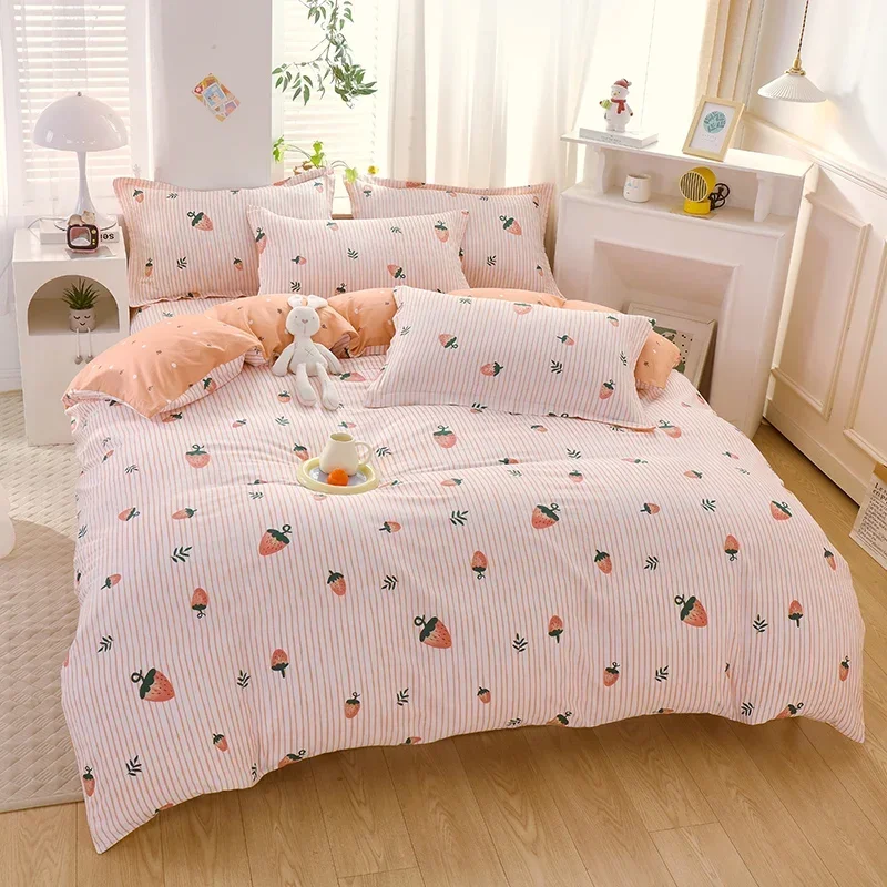 Cute Strawberry and Striped Duvet Cover Cotton Kawaii Bedding Set Soft Reversible Botanical Comforter Cover with 2 Pillowcases