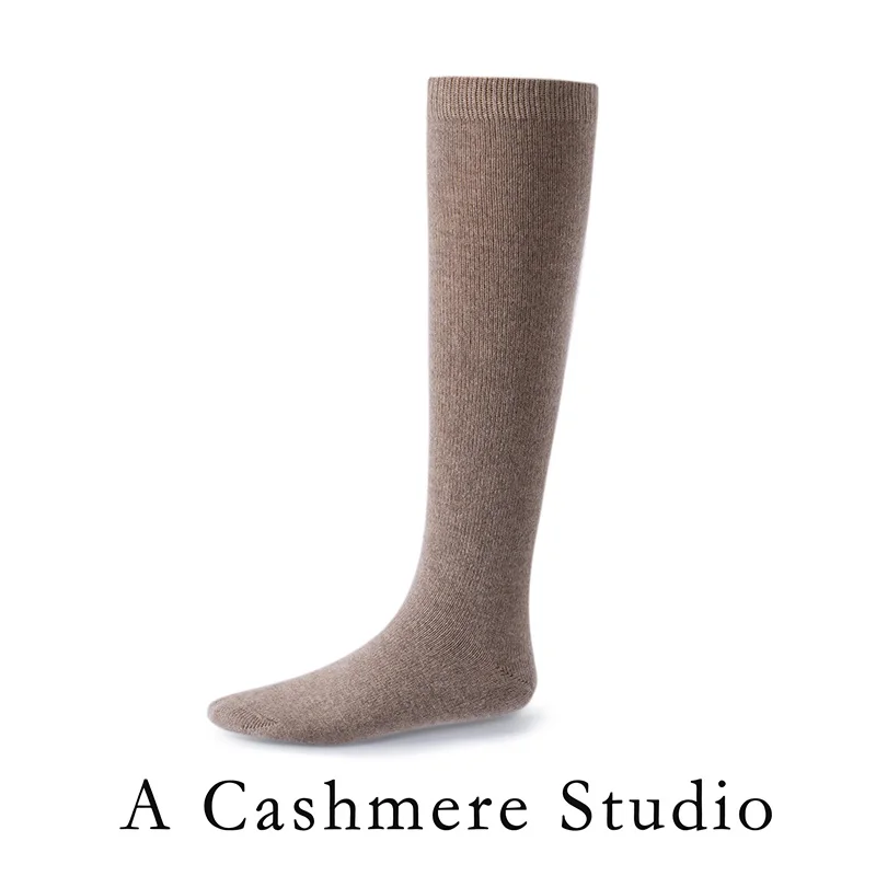 Women's socks warm calf socks in autumn/winter thickened anti-slip 100% cashmere extended socks solid color wholesale.