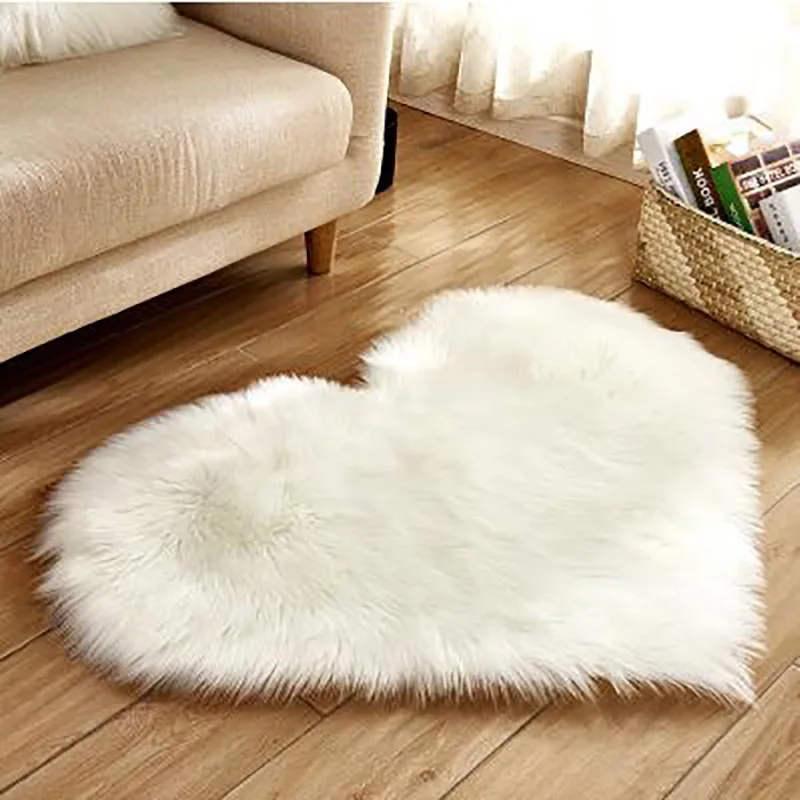 30x40cm Heart Shaped Fluffy Rug Shaggy Faux Wool Carpet Sofa Cushion Living Room Bedroom Decorative Floor Mats