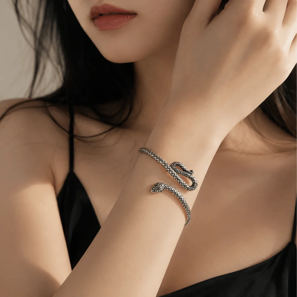 Personality Retro Snake Shape Bracelets Versatile Simple Opening Bangles Bracelets Jewelry Gifts