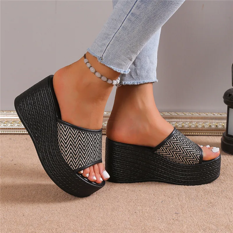 New Sandals Summer 2023 New Women Slippers Wedges Platform Beach Flip Flops Trend High Heels Ladies Shoes Pumps Thick Slides