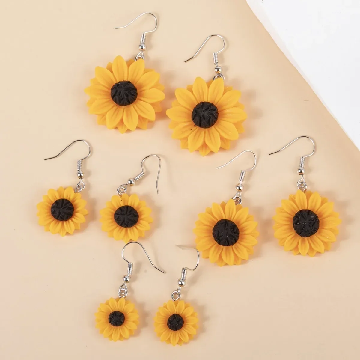 

Personalized Handmade Sunflower Eardrop for Women Inlaid Earring Accessories Gift 2024