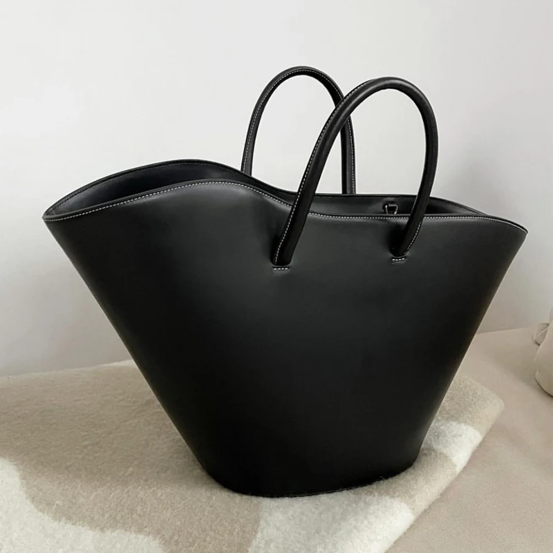 Large Capacity Tote Bags For Women Luxury Designer Handbag And Purse 2023 New In Fashion Irregular Fan Shape Shoulder Crossbody