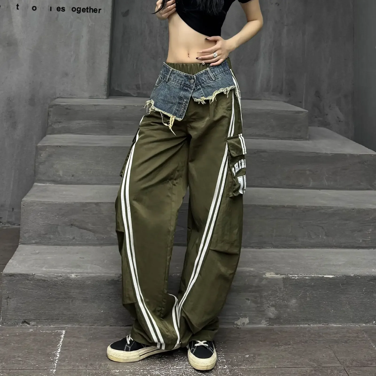 الهيب هوب الربط بنطال ذو قصة أرجل واسعة للنساء في ربيع 2025 جديد شارع العليا التخسيس فضفاض السراويل الكلمة غير رسمية الملابس النسائية