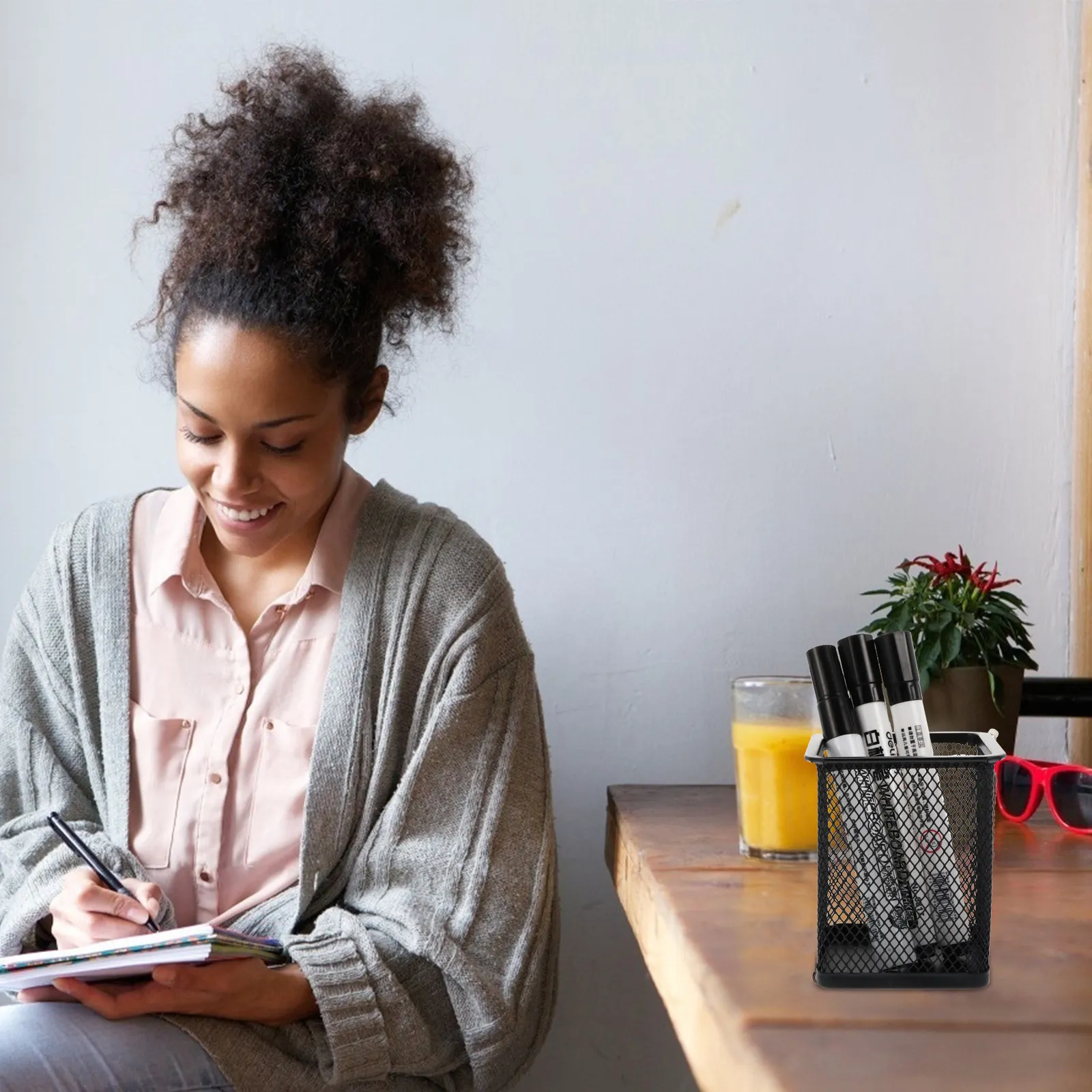 

Набор из 3-х настольных органайзеров из металлической сетки для ручек, карандашей, ластиков, косметики, канцелярских принадлежностей для офисного стола