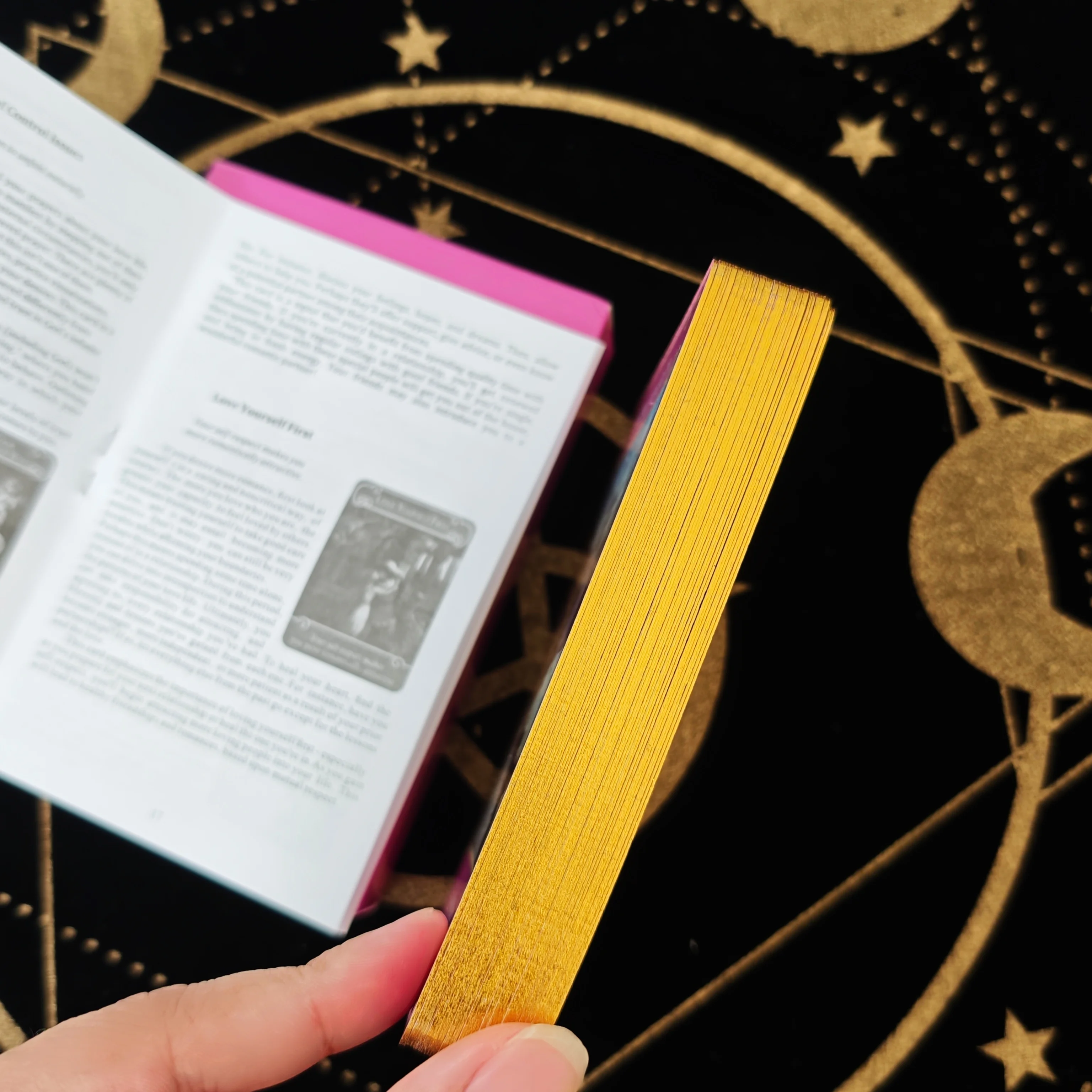 

11.5*8 cm English New Romance Angels Oracle Cards Deck Tarot Cards By Doreen Virtue Out Of Print gilded edge with paper manual