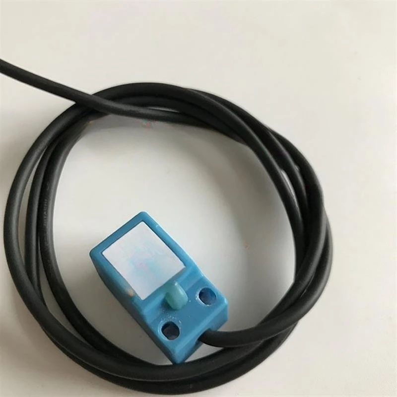 

Квадратный датчик приближения IQE17 1072414PNN Автомобильные аксессуары Accessoire Voiture Сублимационные заготовки