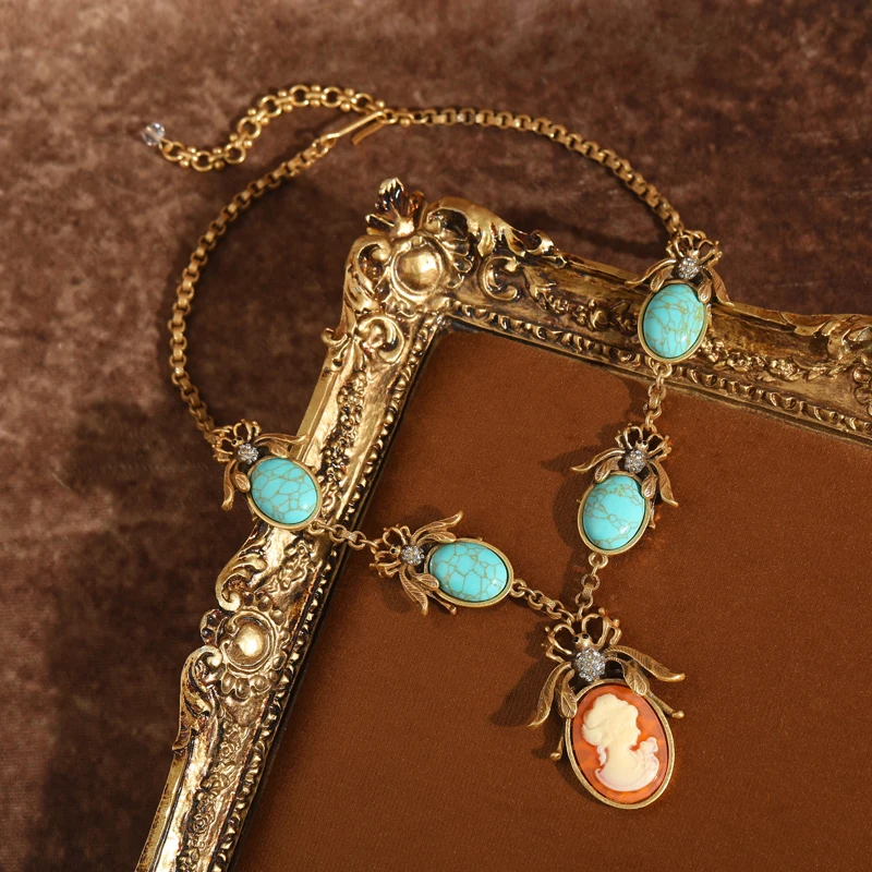 Retro Blue Turquoise Jewelry Orange Cameo Necklaces Bee Natural Stone Chain Antique Women Vintage Accessories 2026 New Wedding