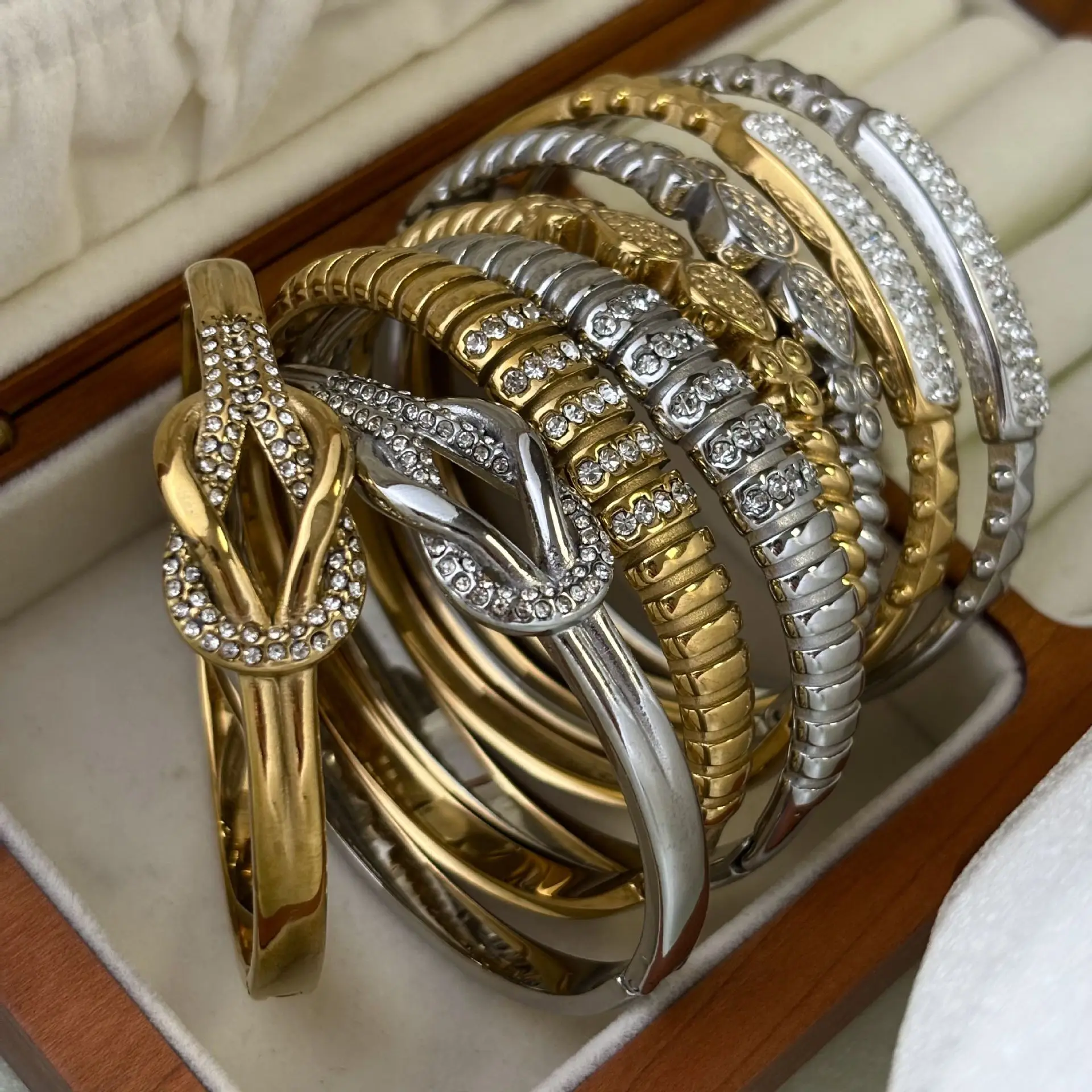 

Браслет из нержавеющей стали, 18-каратное золото, переплетенный браслет с крестом, новый дизайн для женщин, роскошный широкий браслет, бесплатная доставка