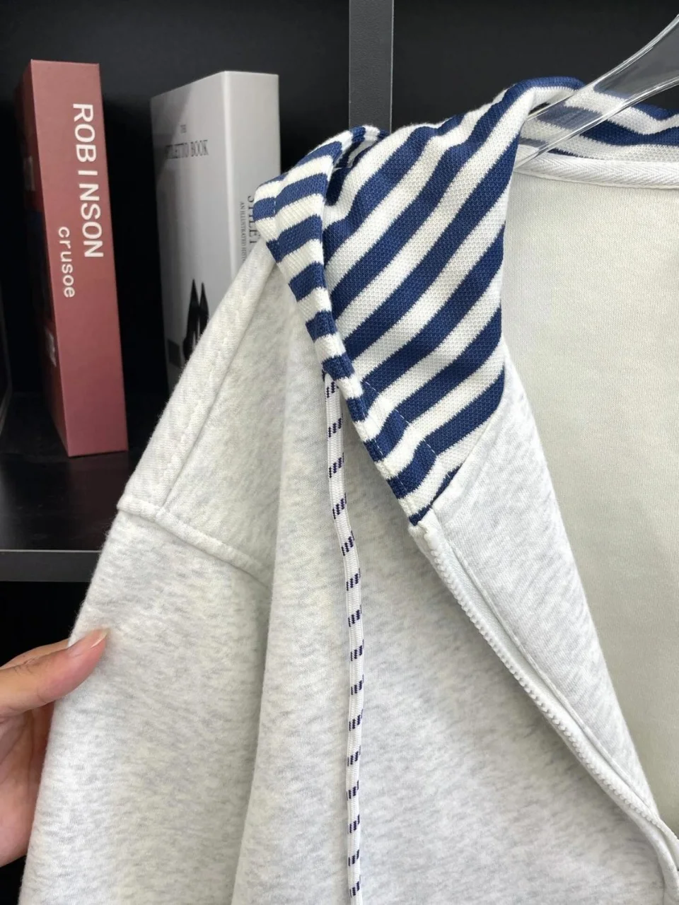 Japanese Y2K Harajuku Hot Girl Casual Striped Hoodie Autumn/Winter Women's cardigan Loose Commuting Trendy Tops emo