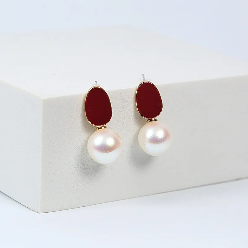 Mermaid Concubine Pearl Earrings Female French Vintage Red Dropped Oil Earrings Unique Elegant temperament Earrings Female