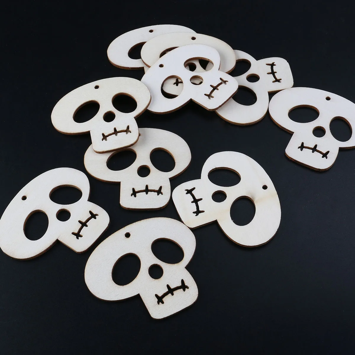 

10 Pcs Decorations Skull Pendant Child Halloween Indoor Craft Wooden Arts and Crafts Hanging