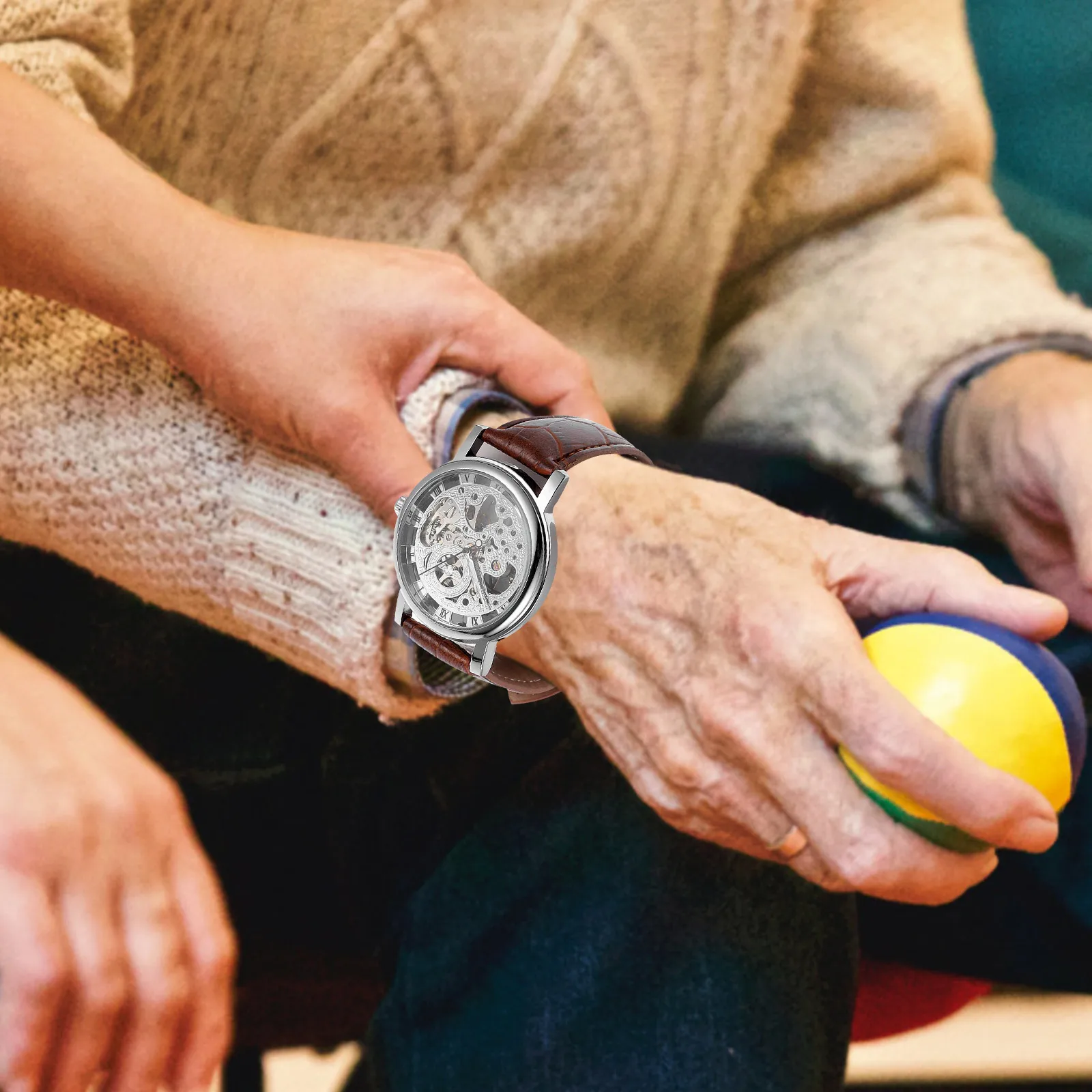 

Men'S Mechanical 036 Silver+Brown Hollow-Out Round Dial Manual Winding Stainless Steel Alloy Pu Band